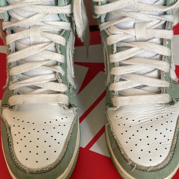 Nike Women’s Dunk Hi 1985 - Picture 4 of 10